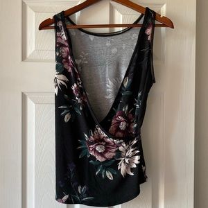 Floral short sleeve top